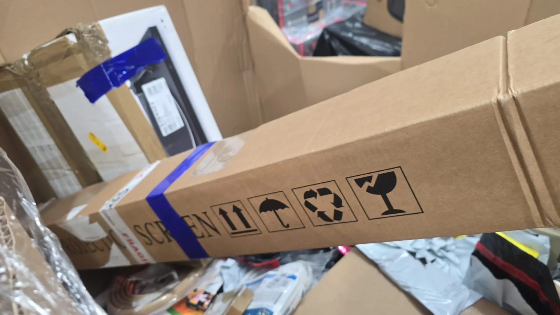 t24YcAvEOgGxr6 Electronics - electronics - 1pallet, 213pcs - Image 1