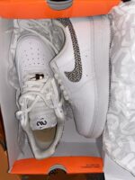 Nike shoes pallets - Image 17