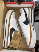 Nike shoes pallets - Image 16