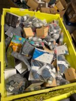 Amazon Small Items 1/2 Pallet - Image 3