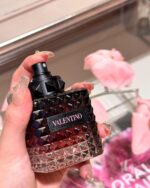 Valentino Perfumes Pallets: A Luxury Fragrance Resale - Image 9