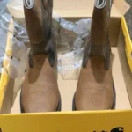 Buy Carhartt Boots Pallet: A Profitable Opportunity for Footwear - Image 4