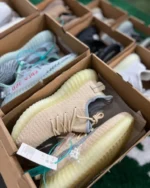 Yeezy Shoes Pallet - Image 6