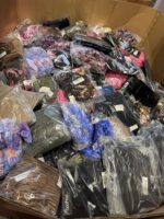 Boohoo and PrettyLittleThing Mixed Clearance 1000 units - Image 4
