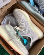 Yeezy Shoes Pallet - Image 4