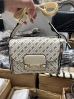 Women’s Handbags Pallets - Image 4