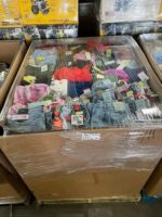 Target Summer Clothing Pallet - Mixed Men's, Women's, Kids - Image 6