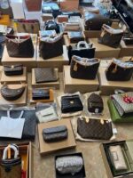 Branded Ladies Handbags Pallets: Premium Wholesale - Image 10