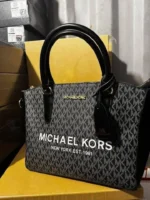 Branded Ladies Handbags Pallets: Premium Wholesale - Image 16