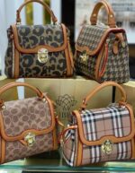 Female handbags pallets