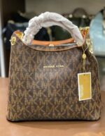 Wholesale Female Handbags Pallets: A Smart Opportunity - Image 3
