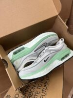 Overstock Shoes Pallets - Image 4