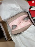 Overstock Shoes Pallets - Image 9