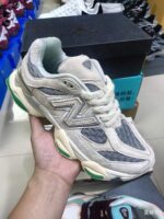 New Balance Sneakers Pallet for  Retailers 990 / 550 - Image 3