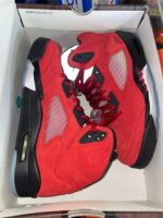 Mixed Nike Shoes Pallet - Image 3