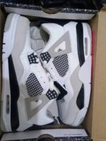 Mixed sneaker pallet liquidation - Image 4