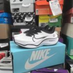 Hoka Trainers Pallet - Image 7