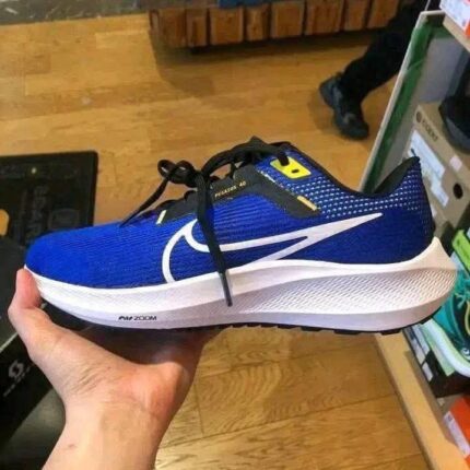 Sport Shoes Pallet