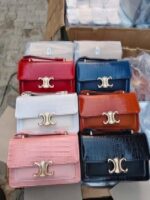 Women Handbags Pallet