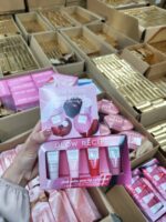 Mixed Cosmetics Pallets Available